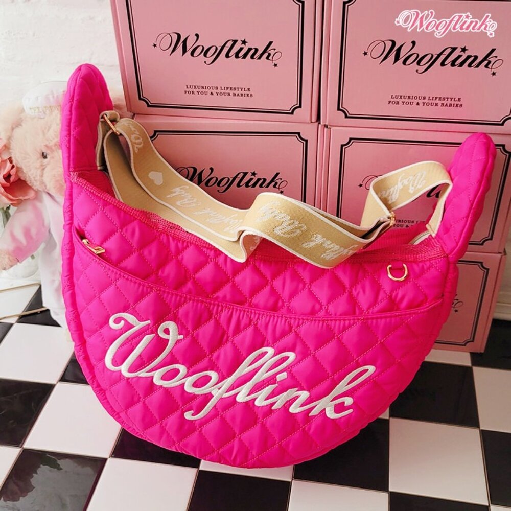 Hug Me Dog Bag 2 in Pink by Wooflink
